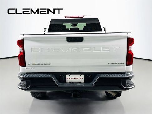 Used 2024 Chevrolet Silverado 2500 Custom w/ Custom Convenience Package AWD/4WD image 8