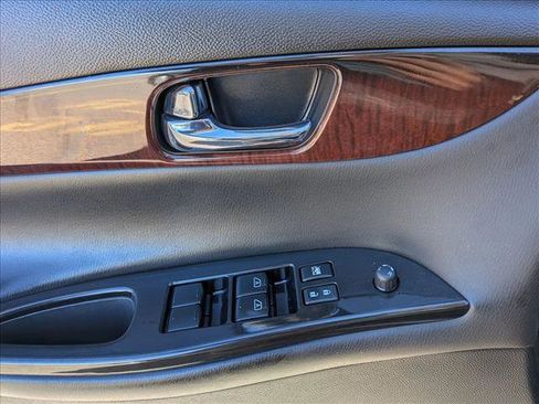 Used 2015 INFINITI QX50 Journey w/ Premium Package image 15