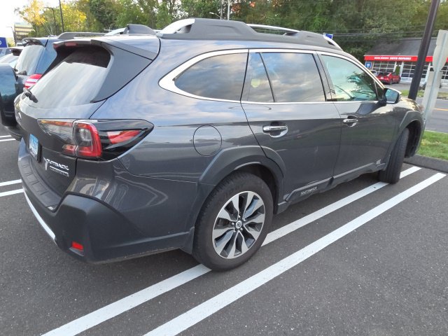 Used 2024 Subaru Outback Touring XT AWD/4WD image 7
