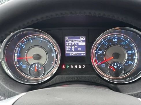Used 2012 Chrysler Town & Country Touring-L w/ Entertainment Group #2 FWD image 40
