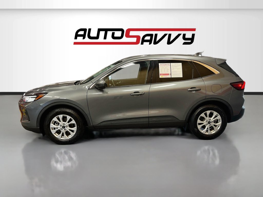 Used 2023 Ford Escape Active w/ Tech Pack #2 FWD image 4