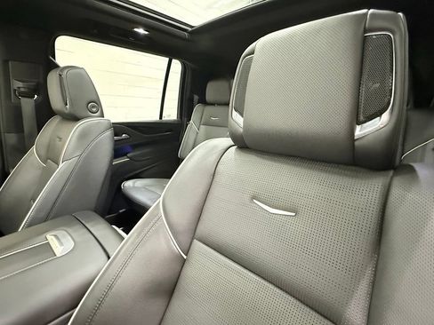 Used 2024 Cadillac Escalade ESV Sport w/ Touring Package AWD/4WD image 41