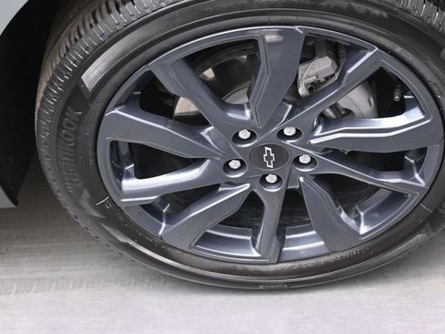 Used 2023 Chevrolet Equinox RS w/ RS Leather Package image 31