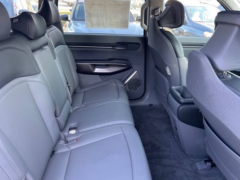 Used 2024 Kia EV9 Light RWD image 9