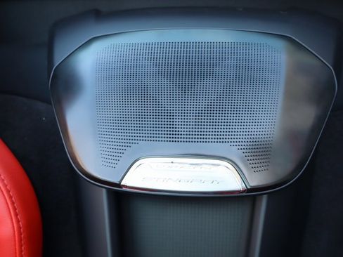 Used 2025 Chevrolet Corvette Stingray w/ Z51 Performance Package image 31