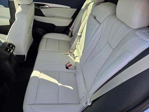 New 2026 Buick Envision Avenir image 6