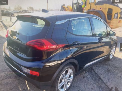 Used 2018 Chevrolet Bolt LT image 21