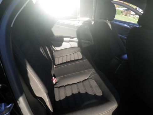 Used 2017 Ford Fusion SE image 23