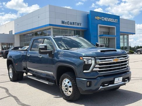 Used 2024 Chevrolet Silverado 3500 High Country w/ High Country Premium Package AWD/4WD image 1