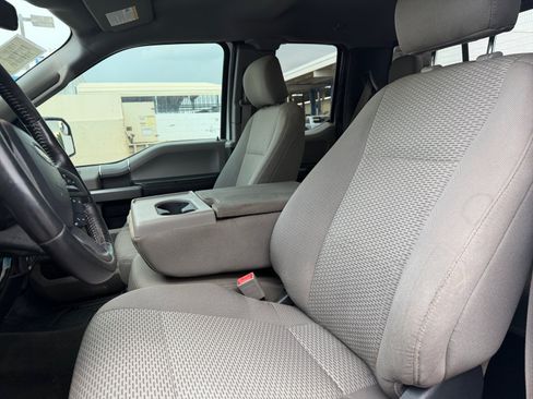 Used 2020 Ford F150 XLT w/ Equipment Group 302A Luxury AWD/4WD image 14