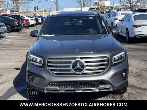 New 2026 Mercedes-Benz GLB 250 4MATIC image 9