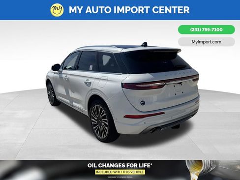 Used 2022 Lincoln Corsair Reserve w/ Sport Package AWD/4WD image 4