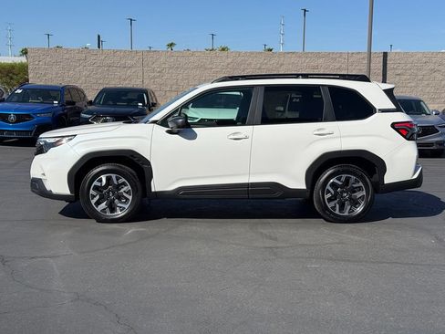 Used 2026 Subaru Forester Premium AWD/4WD image 8