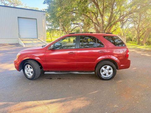 Used 2008 Kia Sorento 2WD image 8