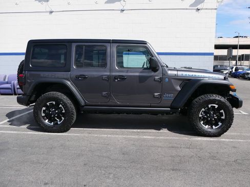 Used 2025 Jeep Wrangler Unlimited Rubicon 4xe w/ Safety Group AWD/4WD image 3