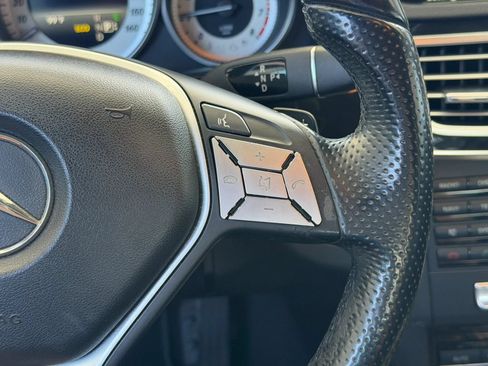 Used 2014 Mercedes-Benz E 350 Sedan image 33