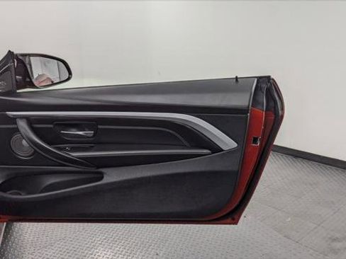 Used 2020 BMW M4 Convertible w/ Competition Package image 36