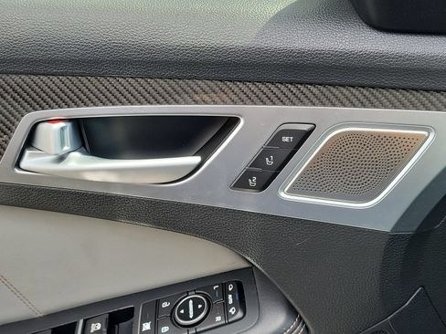 Used 2018 Genesis G80 3.3T Sport AWD/4WD image 16