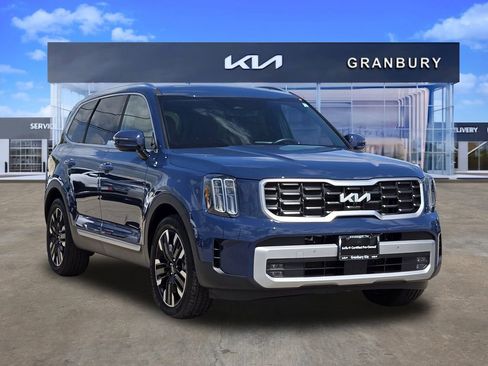 Used 2025 Kia Telluride SX AWD/4WD image 3