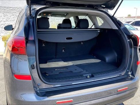 Used 2021 Hyundai Tucson SE FWD image 34