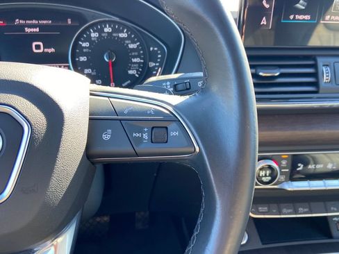 Used 2023 Audi Q5 2.0T Premium w/ Convenience Package image 16