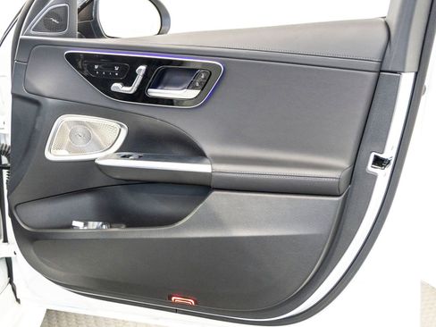 Used 2024 Mercedes-Benz C 300 Sedan image 26