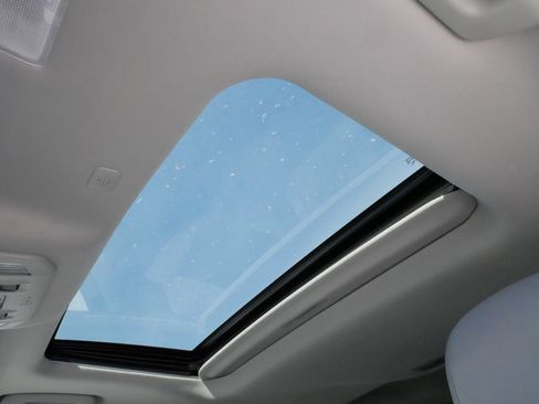 Certified 2020 Toyota Highlander Limited image 32