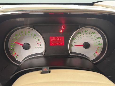 Used 2008 Ford Explorer Sport Trac Limited AWD/4WD image 13