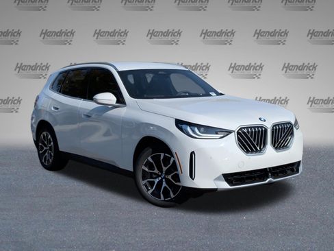 Used 2026 BMW X3 xDrive30i w/ Convenience Package AWD/4WD image 2