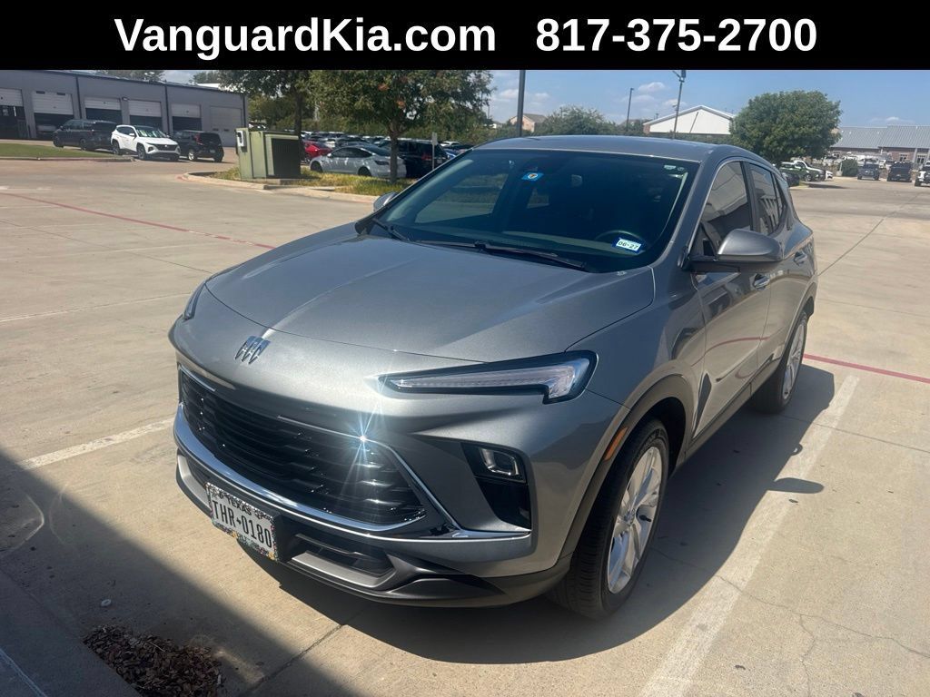 Used 2024 Buick Encore GX Preferred w/ Comfort Package FWD image 1