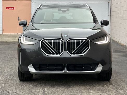 Used 2025 BMW X3 xDrive30i w/ Premium Package image 10