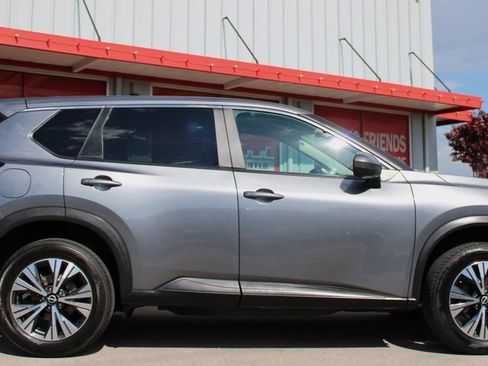 Used 2023 Nissan Rogue SV FWD image 10