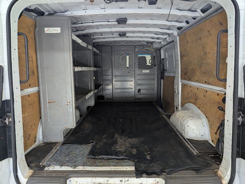 Used 2018 Nissan NV 2500 SV image 20