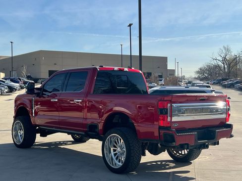 Used 2024 Ford F250 Platinum image 10