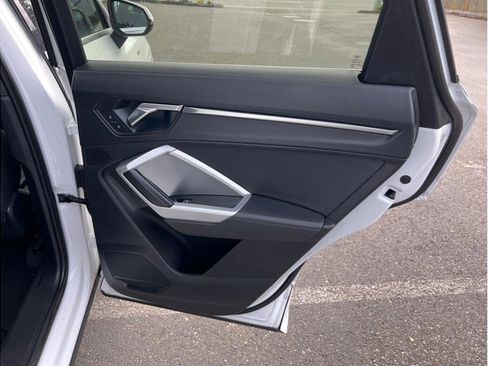 Used 2020 Audi Q3 2.0T Premium Plus w/ Premium Plus Package image 21