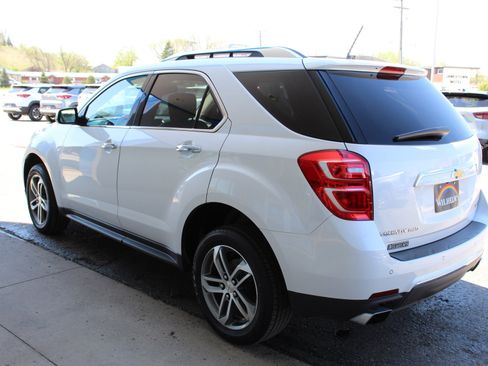Used 2017 Chevrolet Equinox Premier w/ Enhanced Convenience Package AWD/4WD image 8
