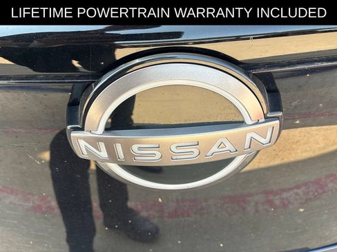 Used 2024 Nissan Ariya AWD image 3