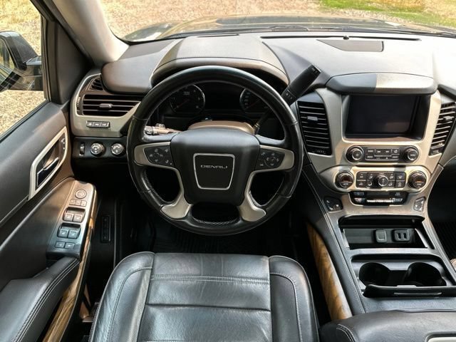 Used 2020 GMC Yukon Denali AWD/4WD image 31