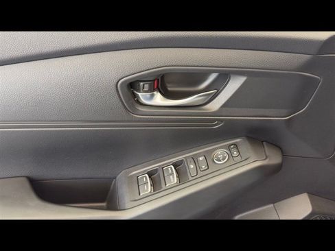 Certified 2023 Honda Accord LX image 29