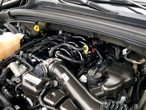Used 2023 Jeep Grand Cherokee Laredo X RWD image 30