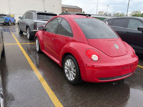 Used 2008 Volkswagen Beetle Coupe FWD image 9