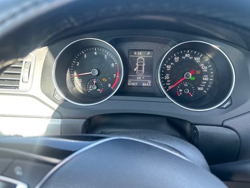 Used 2018 Volkswagen Jetta SE FWD image 17