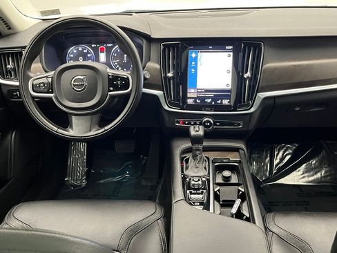 Used 2020 Volvo V90 T6 Cross Country image 26