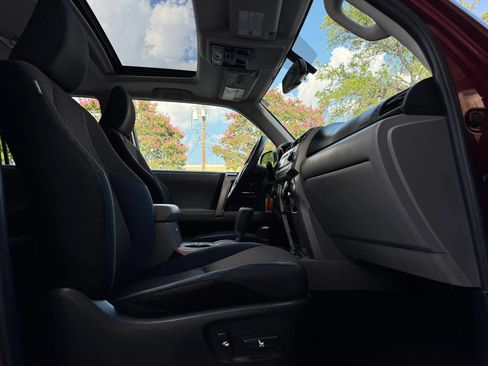 Used 2011 Toyota 4Runner SR5 w/ Convenience Pkg AWD/4WD image 27