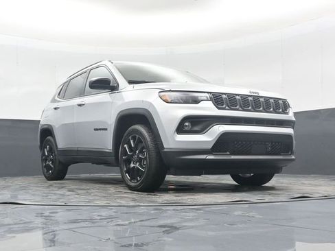 New 2026 Jeep Compass Latitude image 45
