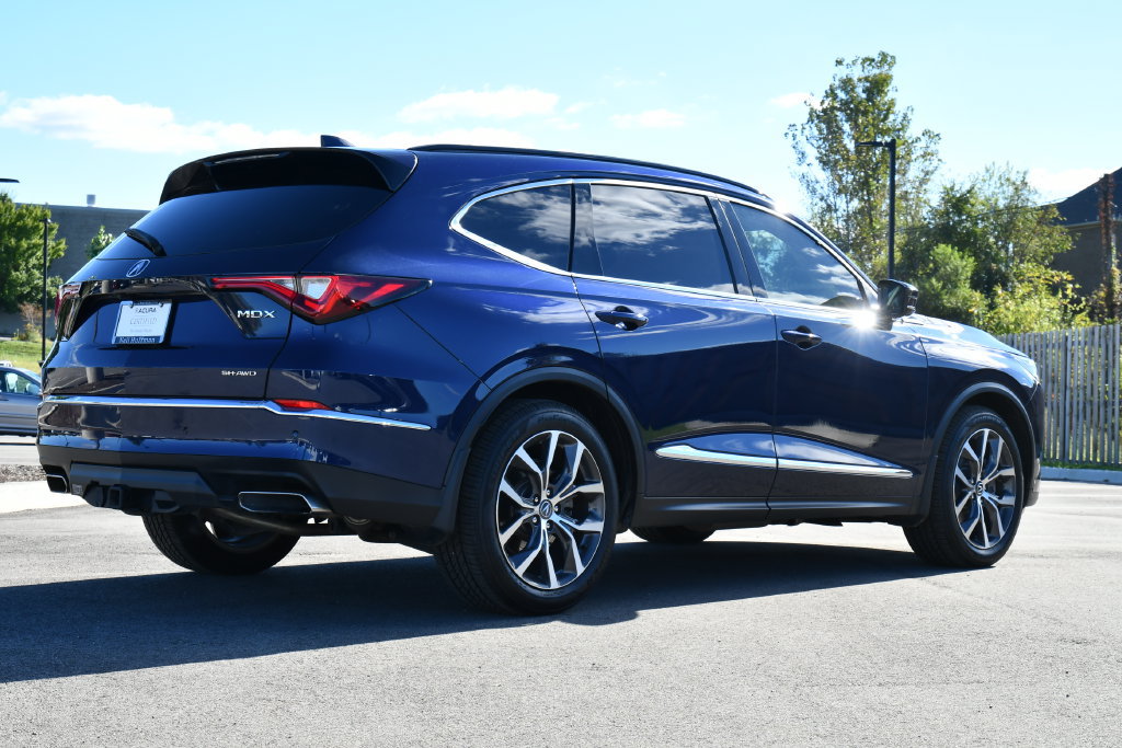 Used 2023 Acura MDX w/ Technology Package AWD/4WD image 11