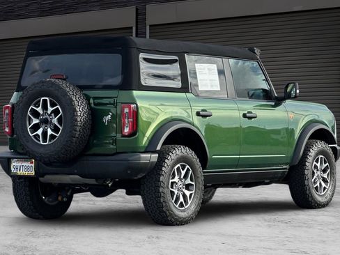 Used 2023 Ford Bronco Badlands image 4