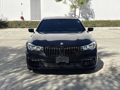 Used 2019 BMW 740i w/ M Sport Package RWD image 8