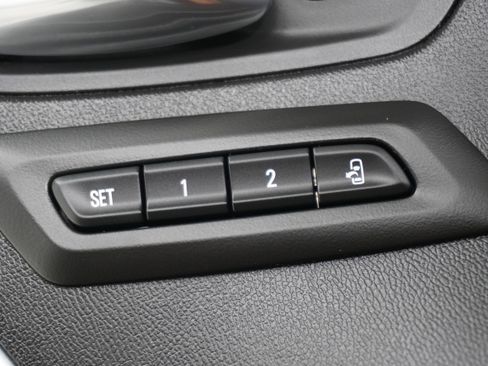 Used 2019 Chevrolet Camaro ZL1 image 16