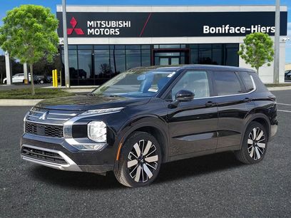 Used 2025 Mitsubishi Outlander SE